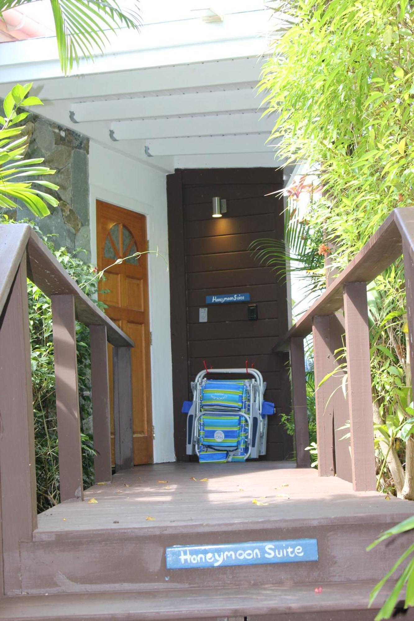 Beautiful Honeymoon Suite At Sunset Serenade Cruz Bay Экстерьер фото